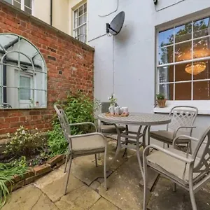 https://central-of-cheltenham.tophotelsbath.com