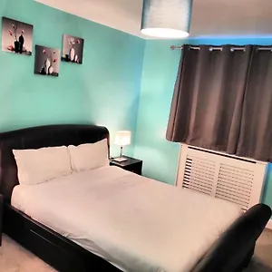 https://lovely-2-bedroom-apartment-in-belfast.belfasthotelsireland.com
