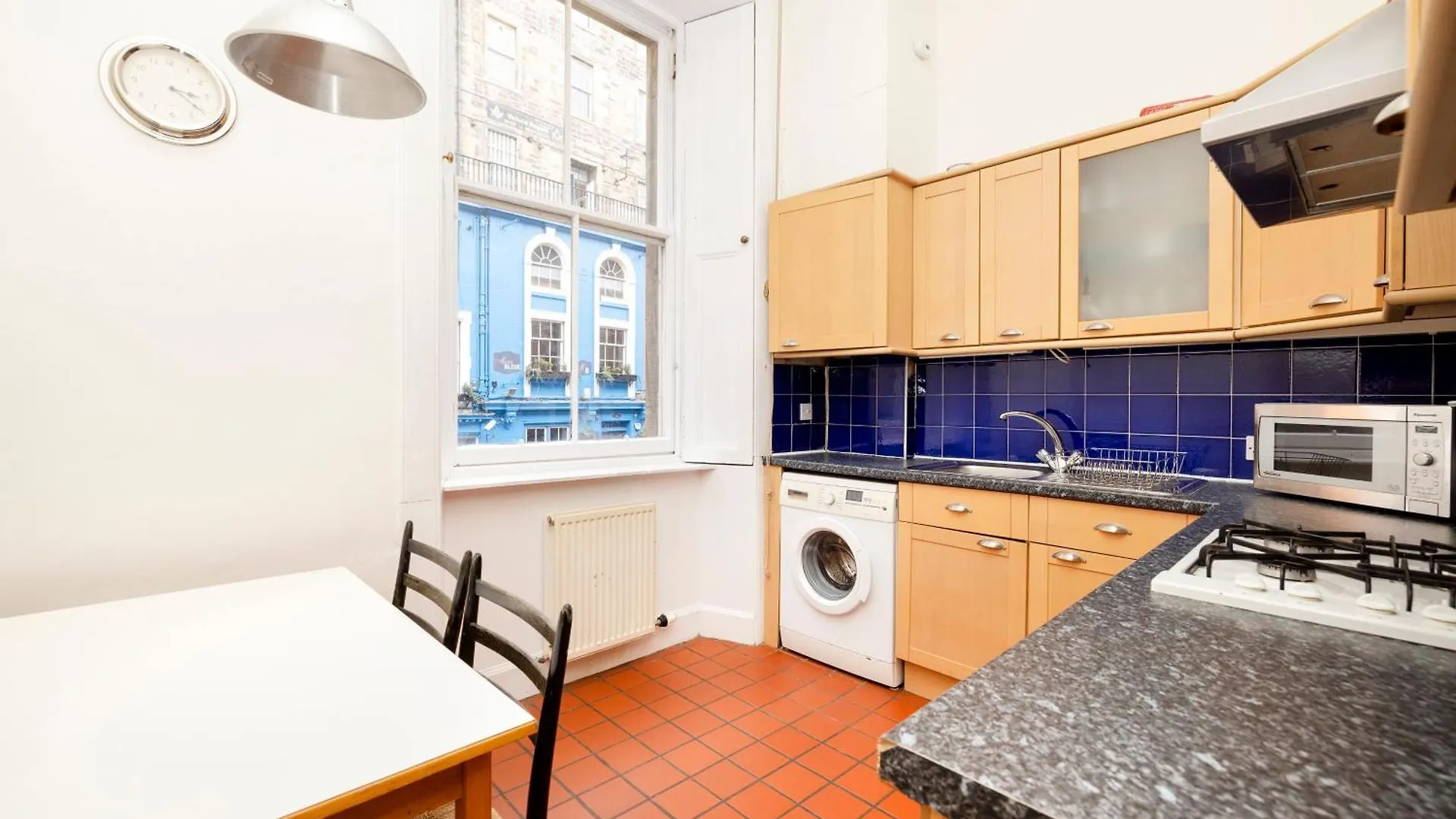 Apartamento Joivy Charming Flat Near St Giles Edimburgo