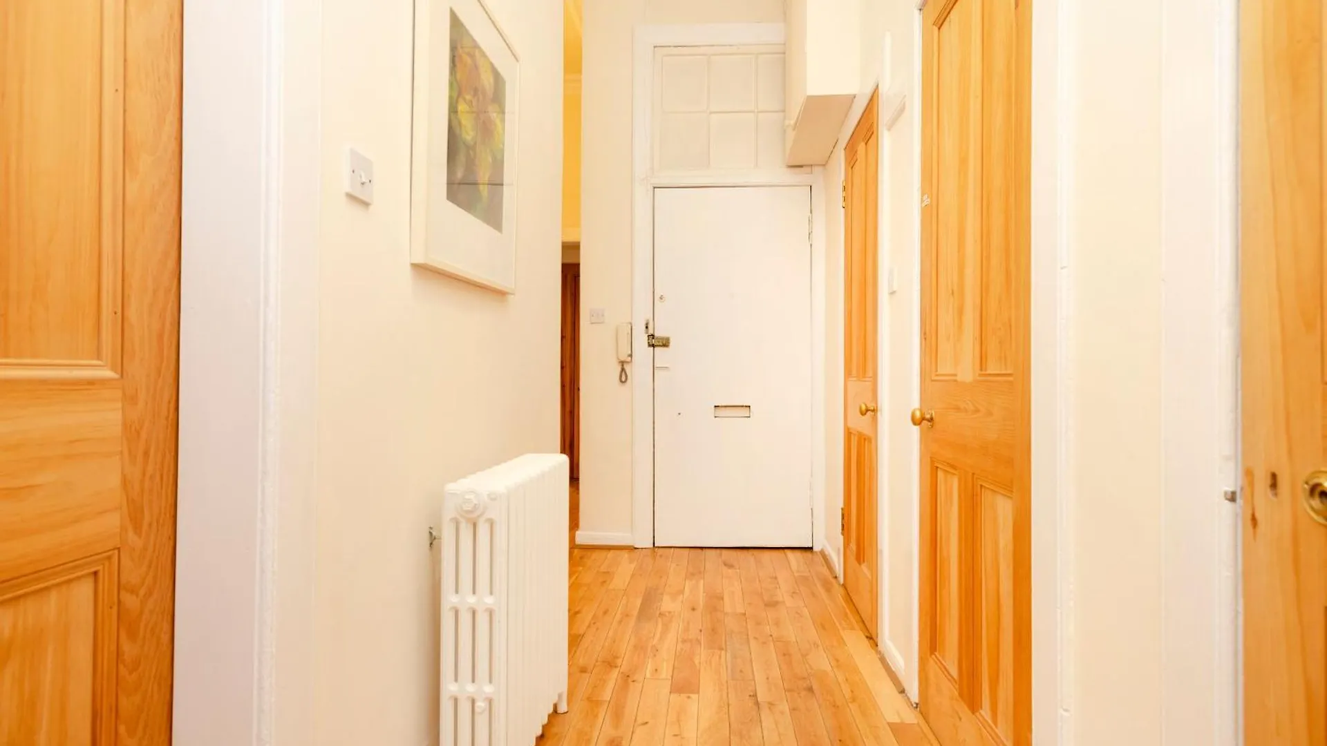 Apartamento Joivy Charming Flat Near St Giles Edimburgo